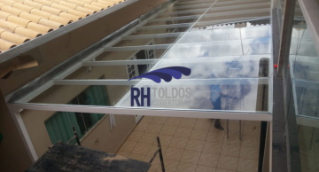 Coberturas de vidro para pergolados