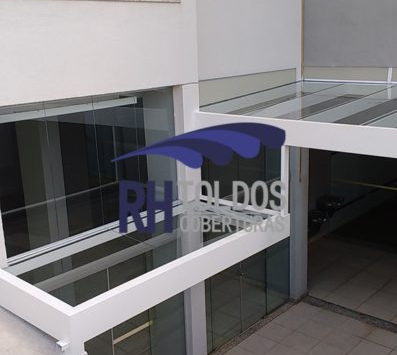 Coberturas em Policarbonato Compacto BH