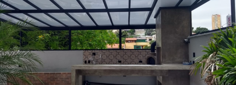 Cobertura em Policarbonato: quais são as principais vantagens?